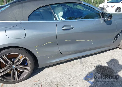 2025 BMW M850I xDrive z USA, uszkodzony, nr VIN WBAFY4C03SCU16855